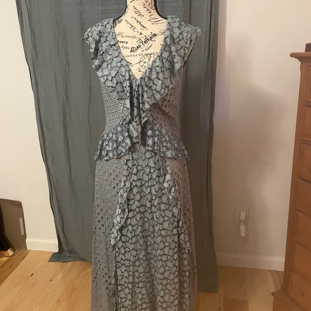 Green lace dress